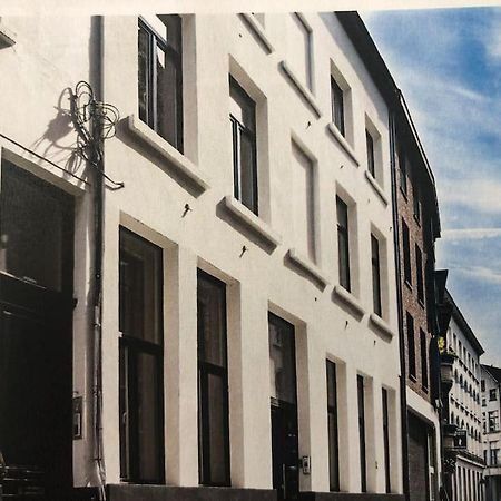 Hippe Studio In Historisch Gebouw In Oude Centrum Antwerpen Exterior foto