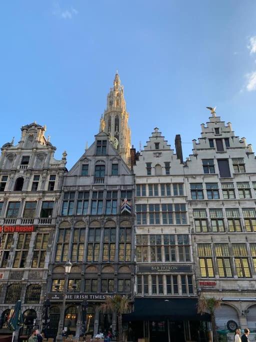 Hippe Studio In Historisch Gebouw In Oude Centrum Antwerpen Exterior foto